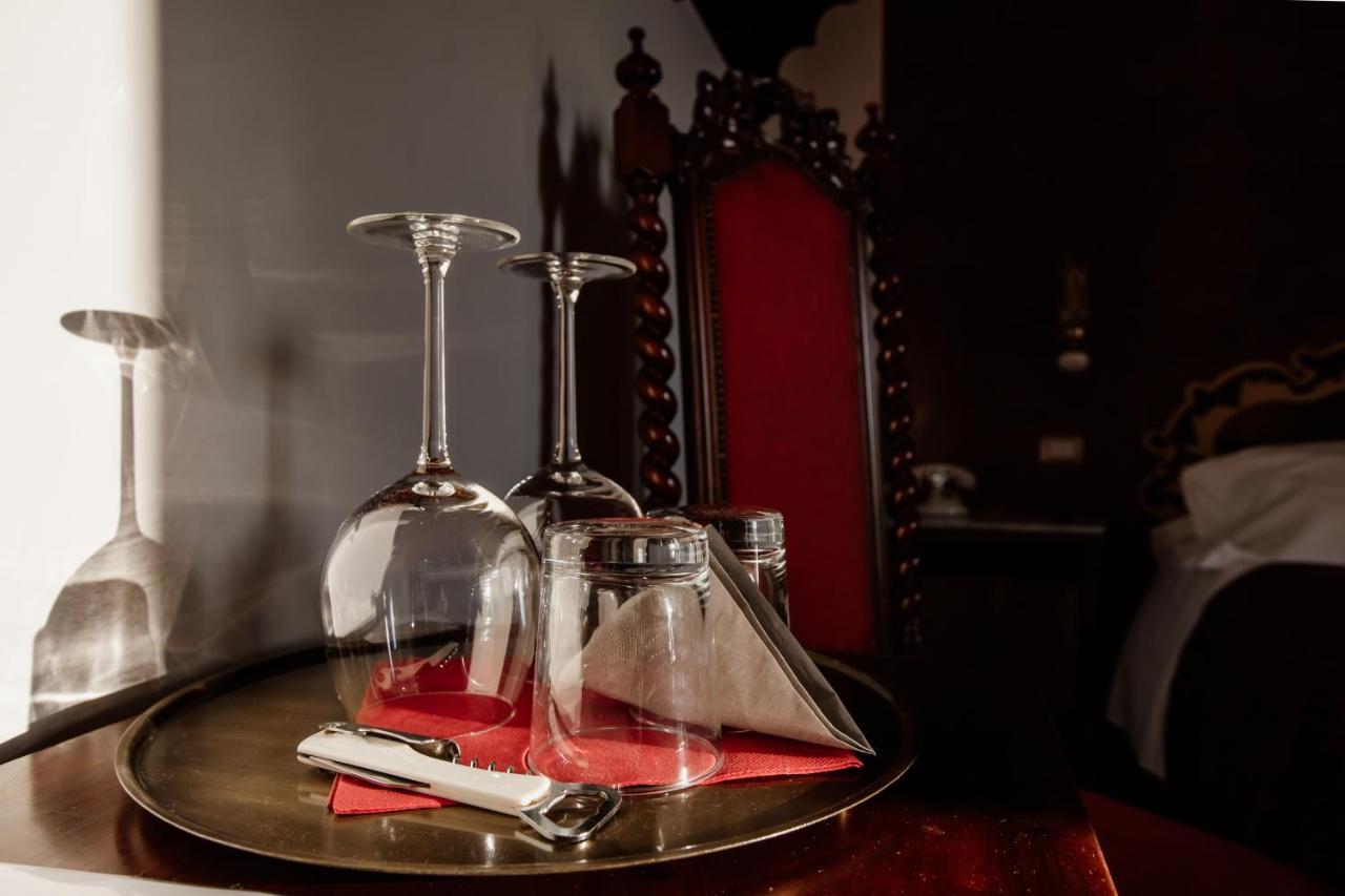 Palazzo Giunta - Porta Marina Ortigia Bed & Breakfast Syracuse ภายนอก รูปภาพ