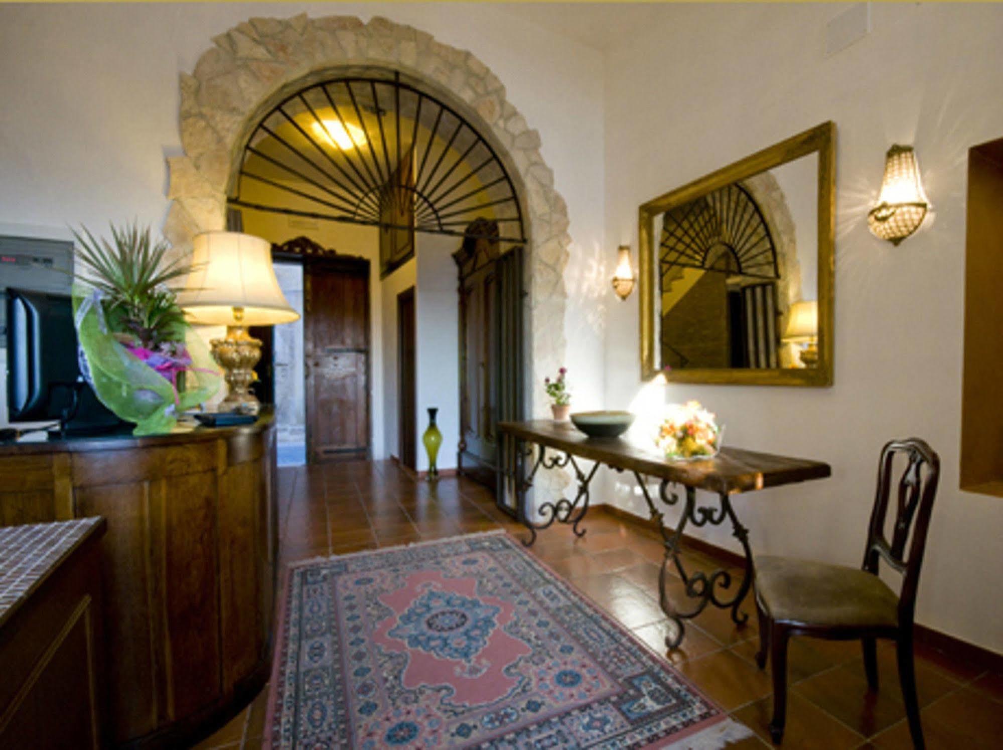 Palazzo Giunta - Porta Marina Ortigia Bed & Breakfast Syracuse ภายนอก รูปภาพ